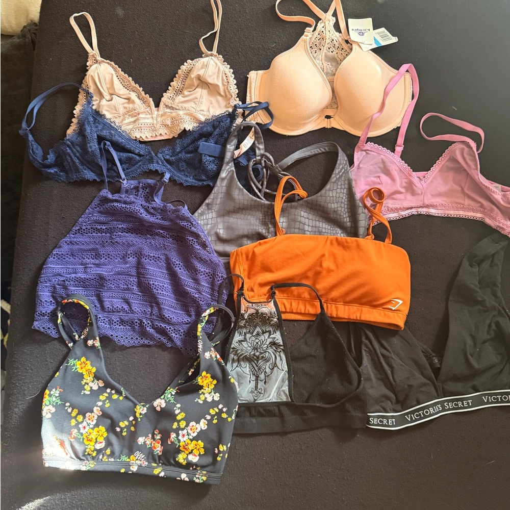 Victoria's Secret Women's Intimates Collection - Multi-Color 10 lot